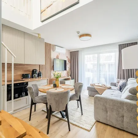 Apartman Posesja Plazowa Penthouse Ii & By Posesja